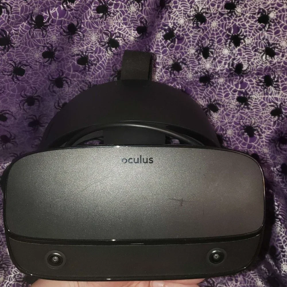 Meta Oculus Rift S PC Powered VR Gaming Headset - Black No original box